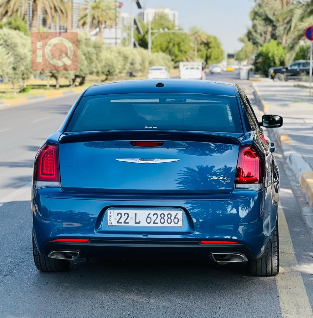 كرايسلر 300